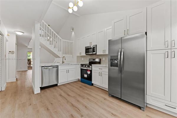 Bonaire Village At Woodmont, 7720 NW 79th Ave #B6, Tamarac, Florida 33321, image 1