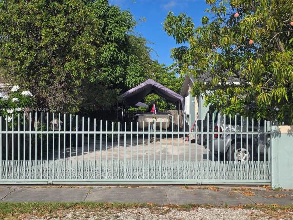 South Miami Heights Residential, 20201 SW 117th Ct, South Miami Heights, Florida 33177, image 3