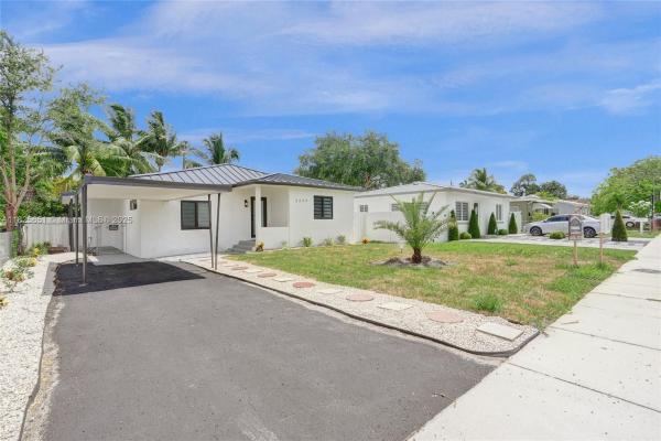 Hollywood Park, 2335 Wilson St, Hollywood, Florida 33020, image 1