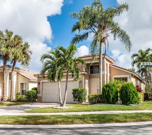 Mayfair At Wyndham Lakes, 5305 NW 126th Dr, Coral Springs, Florida 33076, image 1