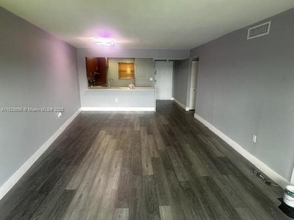 Indian Lake Village, 10288 NW 9th Street Cir #306, Fountainebleau, Florida 33172, image 3