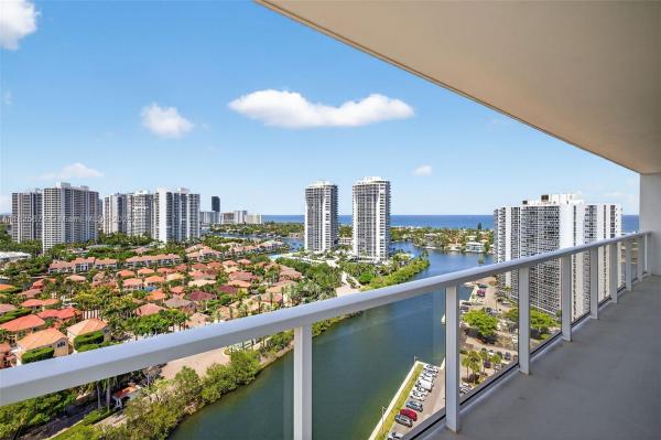Flamenco, 3701 N Country Club Dr #2209, Aventura, Florida 33180, image 3