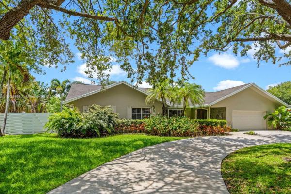 Turtle Creek, 15360 SW 144th Ter, Country Walk, Florida 33196, image 3