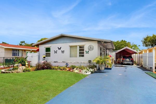 Sunland Park, 5637 SW 40th St, West Park, Florida 33023, image 1