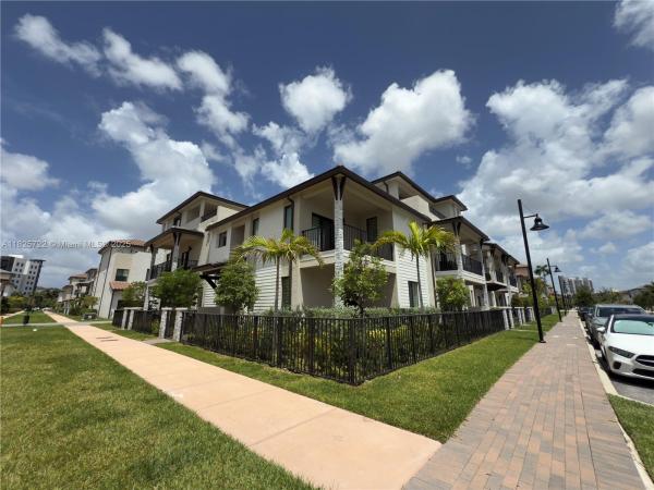 8317 NW 45th St, Doral, Florida 33166, image 1