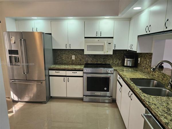 Ivanhoe At Century Village, 1501 SW 134th Way #209D, Pembroke Pines, Florida 33027, image 1