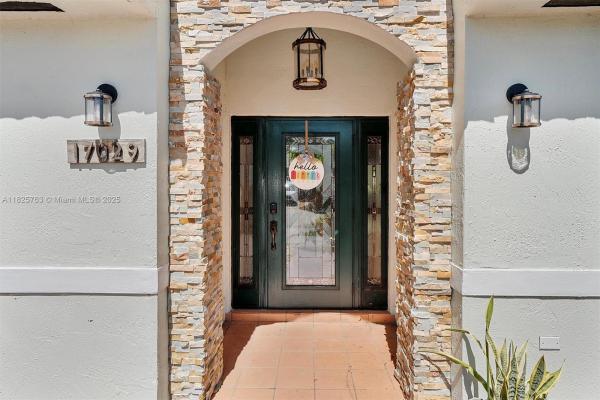 Maralex Homes, 17029 SW 143rd Ct, Richmond West, Florida 33177, image 3