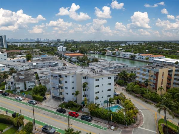 Dickens Gardens, 7830 Dickens Ave #504, Miami Beach, Florida 33141, image 3
