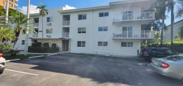 Keystone Gardens, 2430 NE 135 St #304, North Miami, Florida 33181, image 1