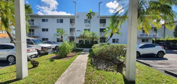 Keystone Gardens, 2430 NE 135th St #304, North Miami, Florida 33181, image 3