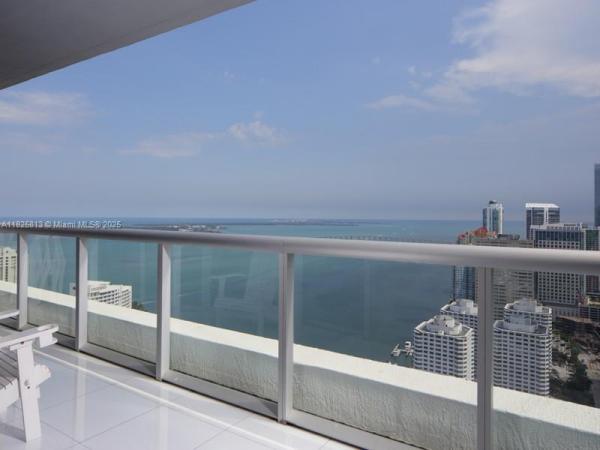 Icon Brickell Tower 2, 495 Brickell Ave #4205, Miami, Florida 33131, image 1