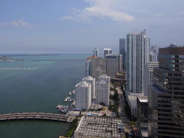 Icon Brickell Tower 2, 495 Brickell Ave #4205, Miami, Florida 33131, image 2