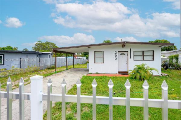 Boulevard Gardens, 290 NW 29th Ave, Fort Lauderdale, Florida 33311, image 1