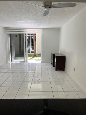 Samari Lake East, 10090 NW 80th Ct #1152, Hialeah Gardens, Florida 33016, image 2