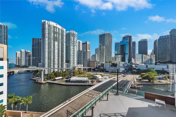 Wind, 350 S Miami Ave #1102, Miami, Florida 33130, image 1