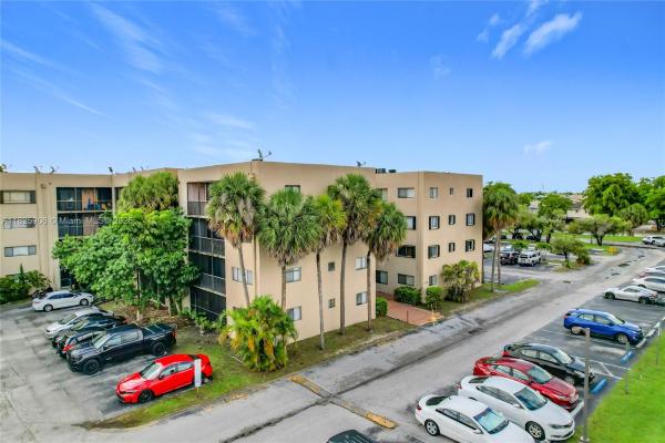 8635 NW 8 St #103, Unincorporated Dade County, Florida 33126, image 1
