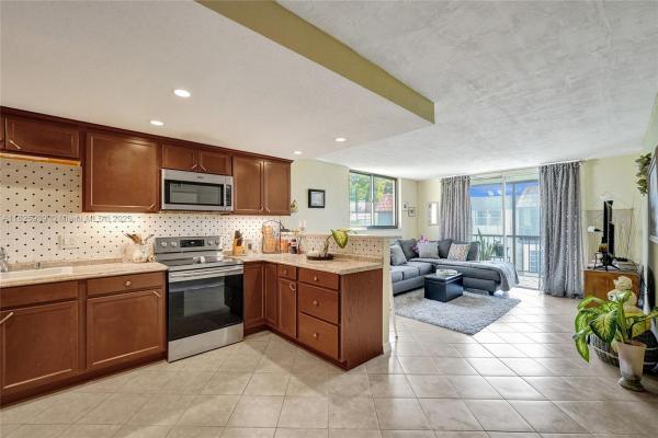 Omega, 7100 NW 17th St #402, Plantation, Florida 33313, image 1
