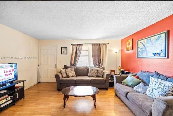 New World, 301 NW 177 St #227, Miami Gardens, Florida 33169, image 1