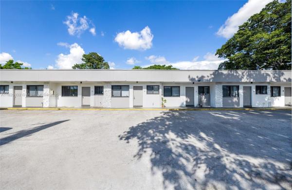 2237 Taylor St, Hollywood, Florida 33020, image 1