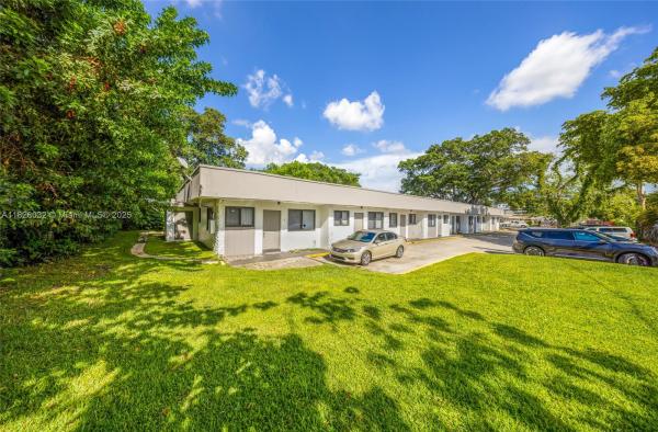 2237 Taylor St #1A, Hollywood, Florida 33020, image 3