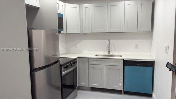 Hollywood Lakes, 1859 SW Lincoln St, Hollywood, Florida 33020, image 3