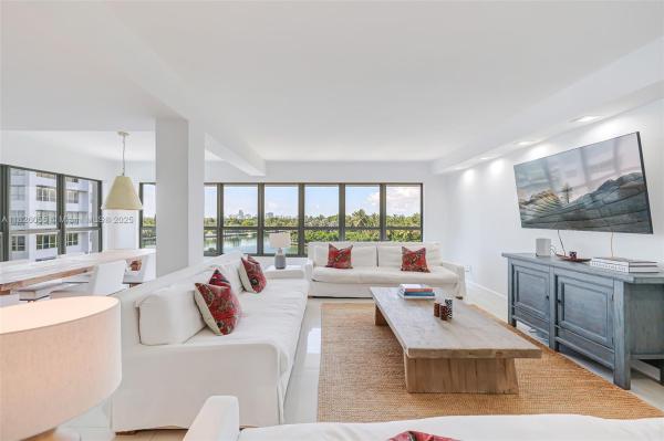 Blair House, 9102 W Bay Harbor Dr #5-D, Bay Harbor Islands, Florida 33154, image 3