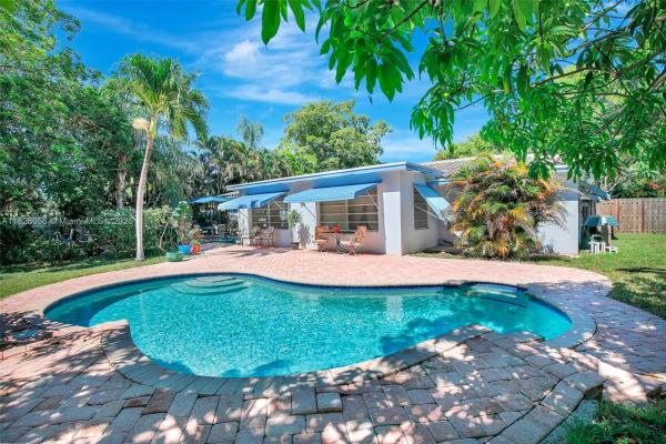 Plantation Gardens, 861 Oleander Dr, Plantation, Florida 33317, image 1