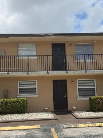 Las Villas Segovia, 5491 W 24 Ave #36, Hialeah, Florida 33016, image 1