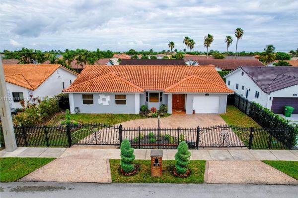 1626 SW 139th Ave, Unincorporated Dade County, Florida 33175, image 1