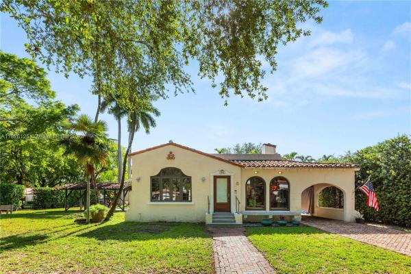 Granada, 827 Madrid St, Coral Gables, Florida 33134, image 1