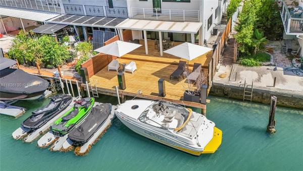 Park View Island, 830 Raymond St, Miami Beach, Florida 33141, image 3