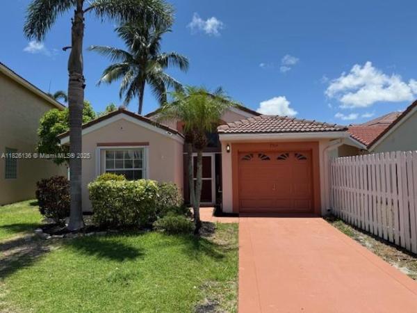 Springfield 2 At Lake Charleston, 7964 La Rose Ct, Lake Worth Beach, Florida 33467, image 1