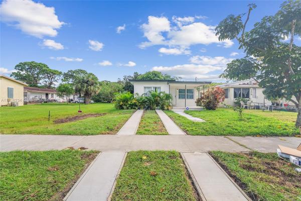Merklin, 1408 N 23rd St, Fort Pierce, Florida 34950, image 1