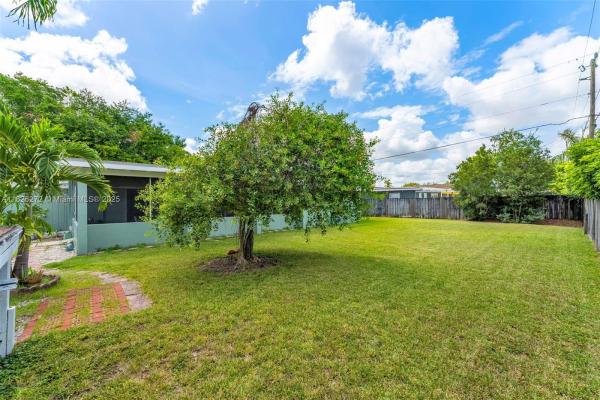 Melody Manor, 27240 SW 166th Ave, Redland, Florida 33031, image 3