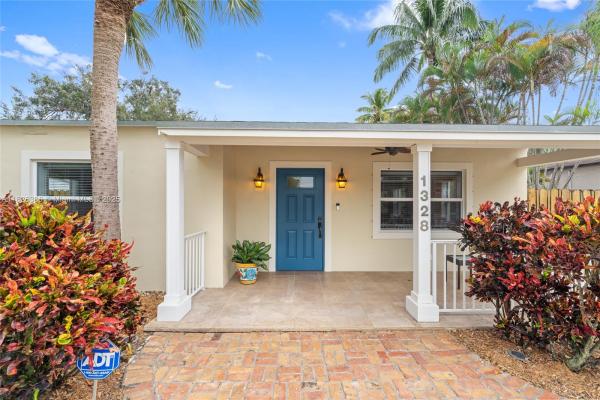 Pine Tree Park, 1328 SW 30th St, Fort Lauderdale, Florida 33315, image 1