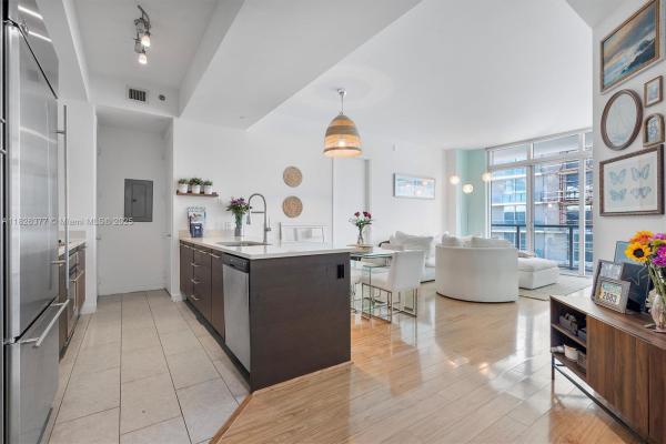 500 Brickell West, 55 SE 6th St #4305, Miami, Florida 33131, image 1