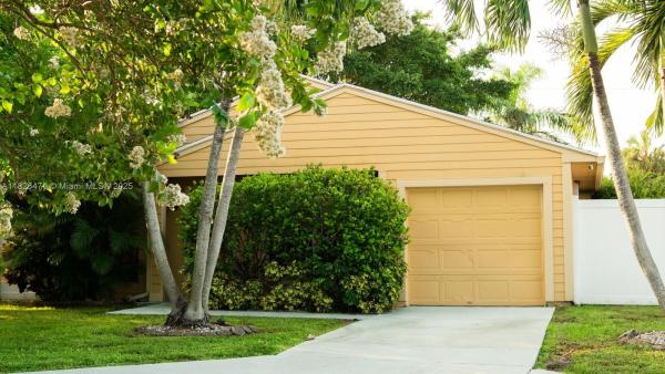 Country Park At Boca Raton, 8443 Garden Gate Pl, Boca Raton, Florida 33433, image 1