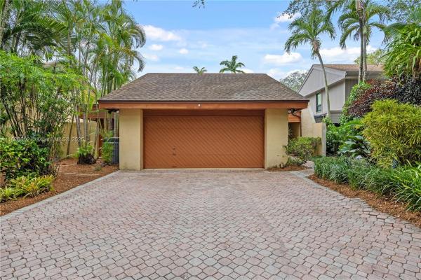 Hidden Oaks, 7824 SW 118th Ct, Kendall, Florida 33183, image 3