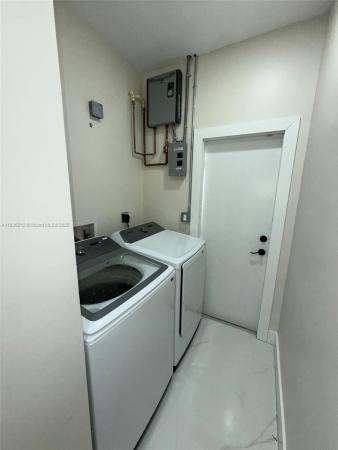 Salma Lake, 29303 SW 142nd Ave, Leisure City, Florida 33033, image 3
