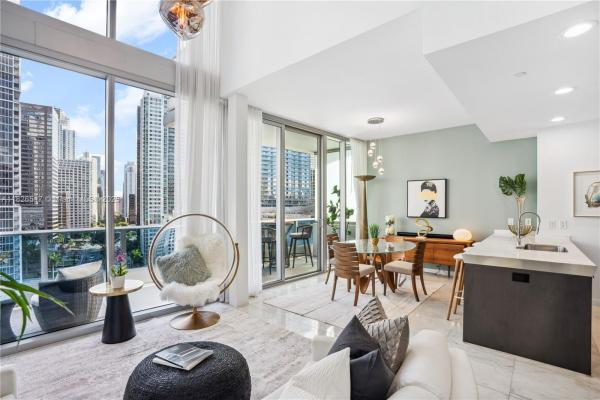 Epic Hotel & Residences, 200 Biscayne Boulevard Way #1403, Miami, Florida 33131, image 1