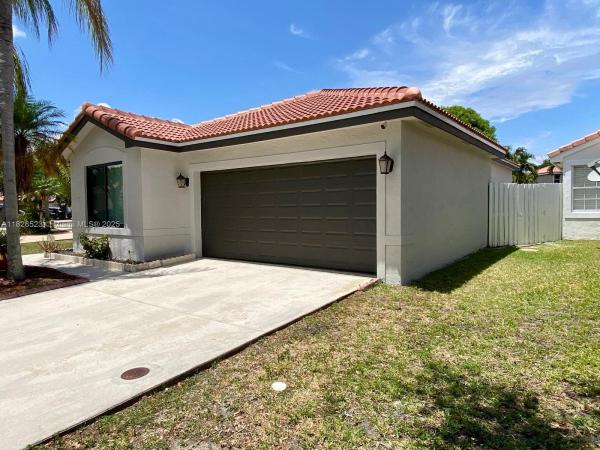 Silver Lakes, 17673 SW 19th St, Miramar, Florida 33029, image 1