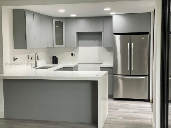 Cedar Glenn, 671 NE 195th St #228E, Ives Estates, Florida 33179, image 2
