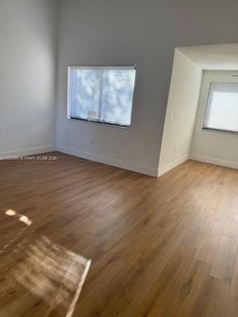 201 W Park Dr #203-2, Miami, Florida 33172, image 1