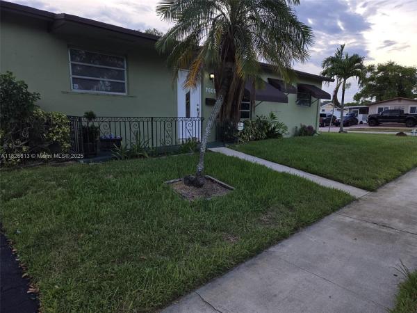 Driftwood Estates, 7600 Simms St, Hollywood, Florida 33024, image 2
