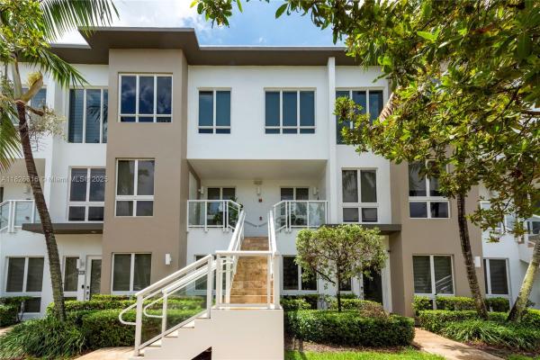 Landmark At Doral, 10260 NW 63 Ter #208, Doral, Florida 33178, image 1
