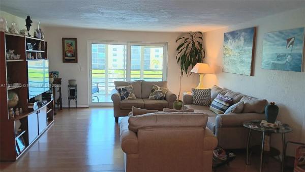 Meadowbrook Lakes View, 431 SE 3rd St #305, Dania Beach, Florida 33004, image 1