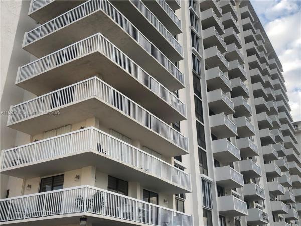Allington Towers North, 1500 S Ocean Dr #7K, Hollywood, Florida 33019, image 1