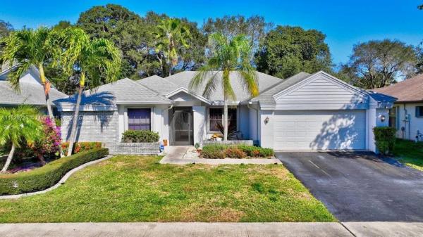 Barrington, Boca Raton, Florida 33498, image 1