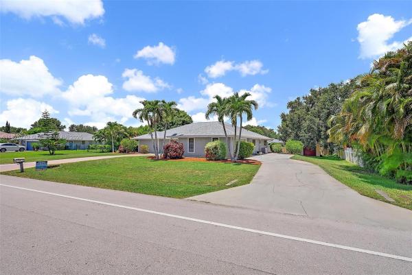 Morningside, 2016 SE Morningside Blvd, Port St. Lucie, Florida 34952, image 2