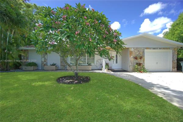 Palm Beach Gardens No HOA, 4770 Holly Dr, Palm Beach Gardens, Florida 33418, image 1